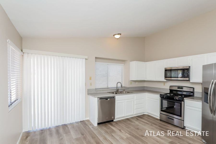 5218 Coral Vine Way - Photo 7 of 19