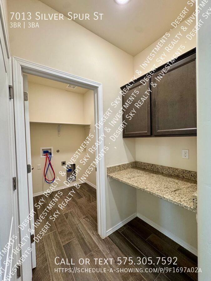 7013 Silver Spur St - Photo 5 of 36