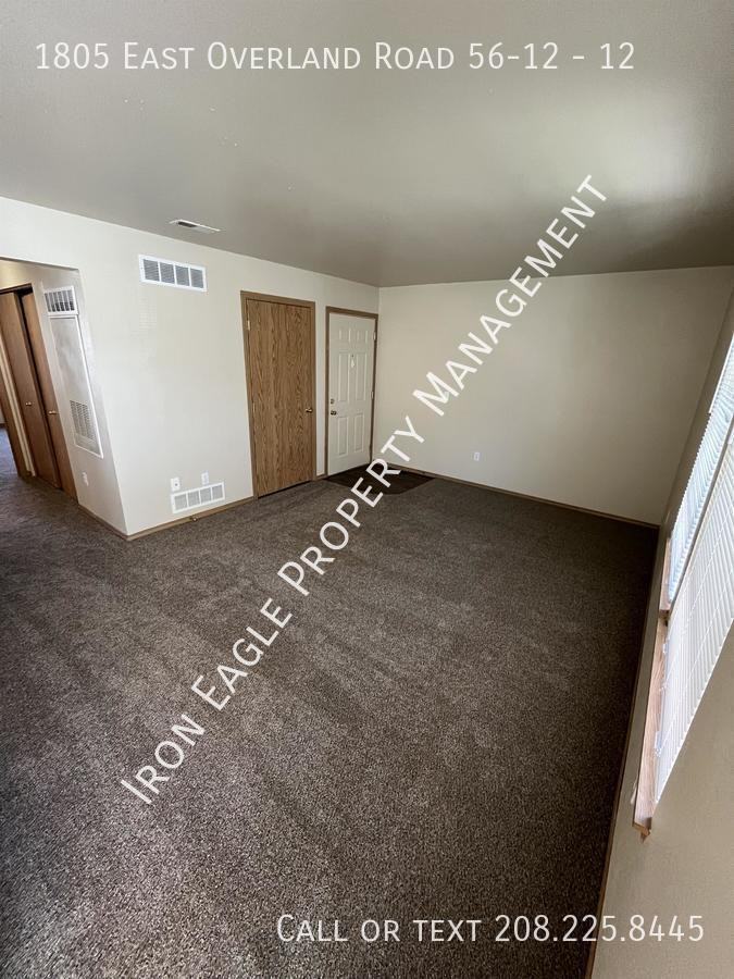 1805 E Overland Rd #12 - Photo 4 of 26