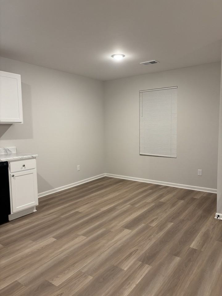 457 Fernhill Cv #1 - Photo 7 of 20