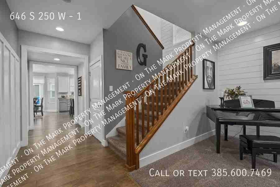 646 S 250 W #1 - Photo 4 of 41