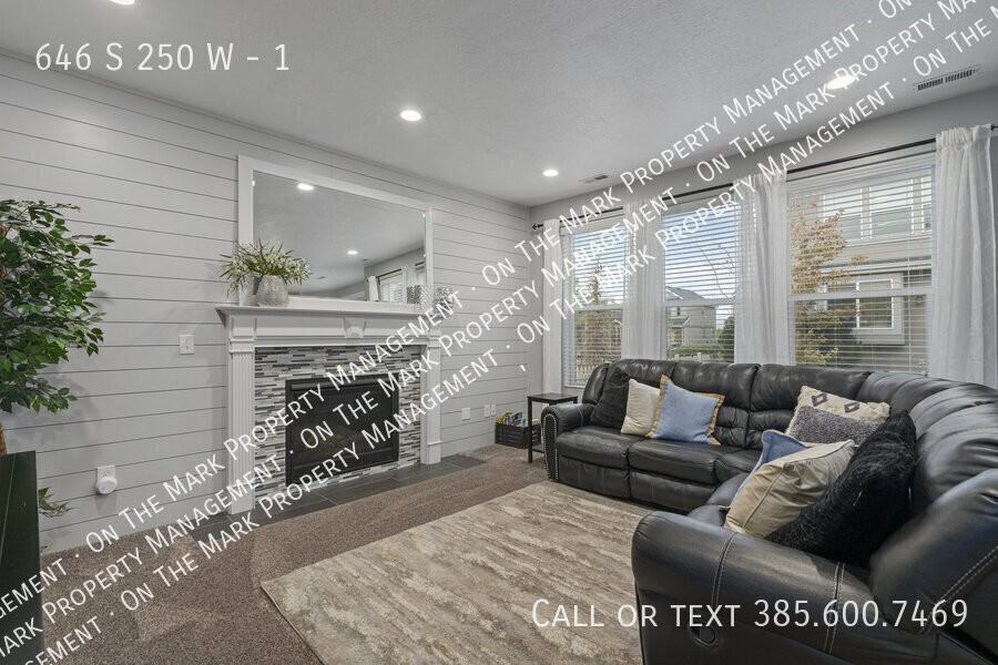 646 S 250 W #1 - Photo 6 of 41