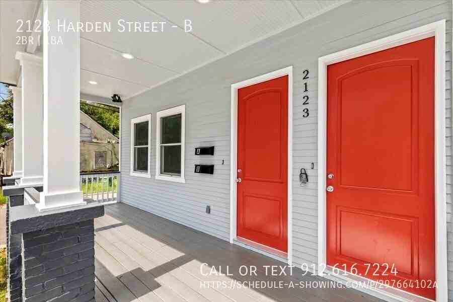 2123 Harden St #B - Photo 4 of 26