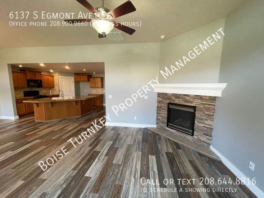 6137 S Egmont Ave - Photo 2 of 42