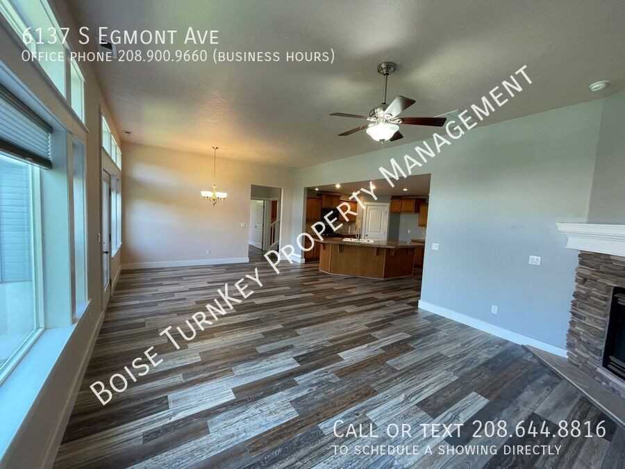 6137 S Egmont Ave - Photo 4 of 42