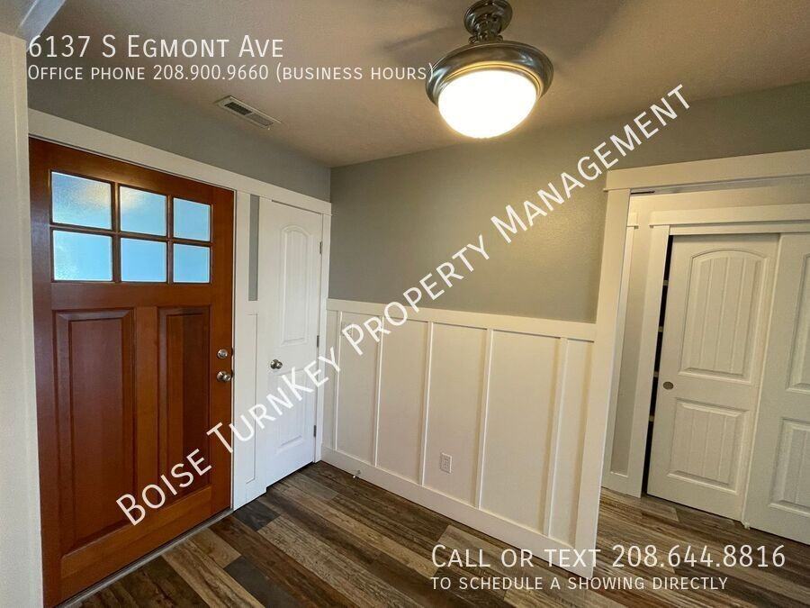 6137 S Egmont Ave - Photo 5 of 42