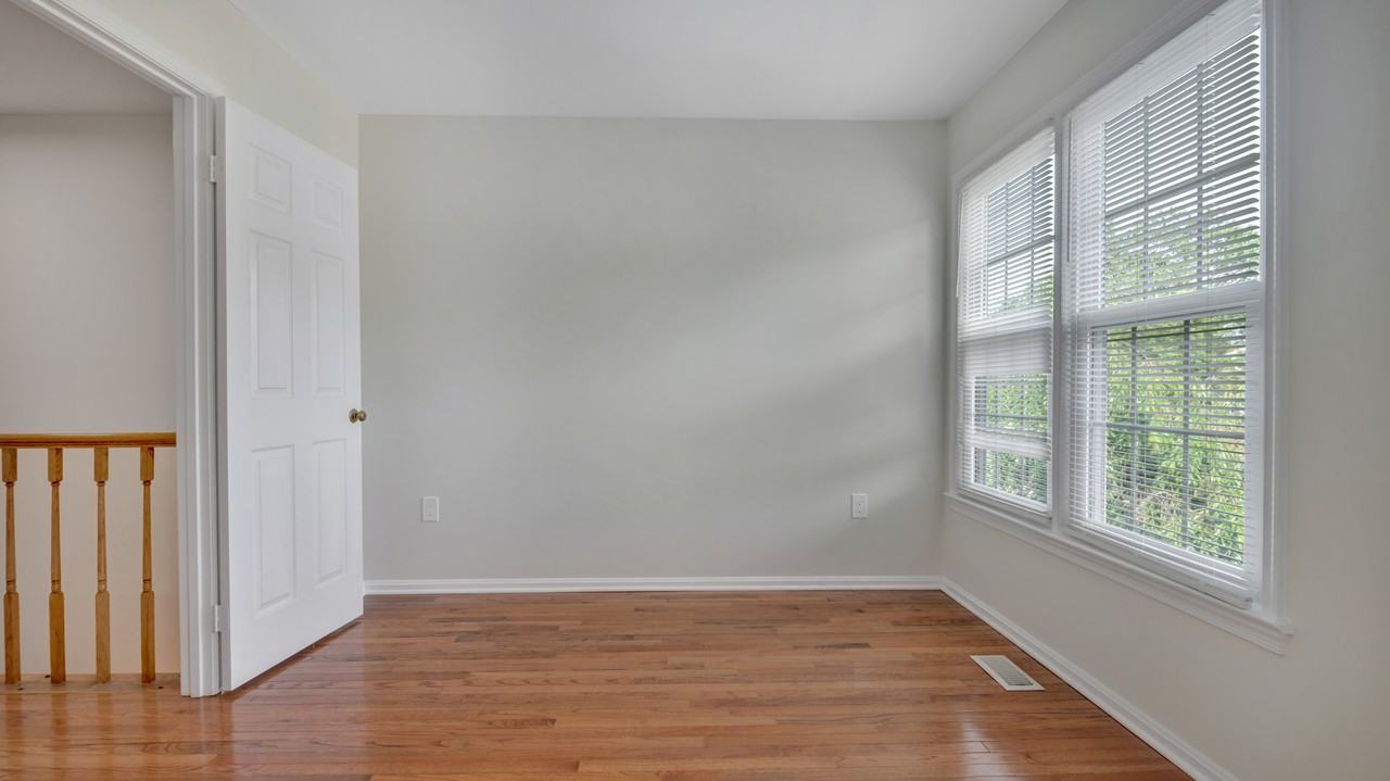 6505 Brick Hearth Ct - Photo 7 of 20