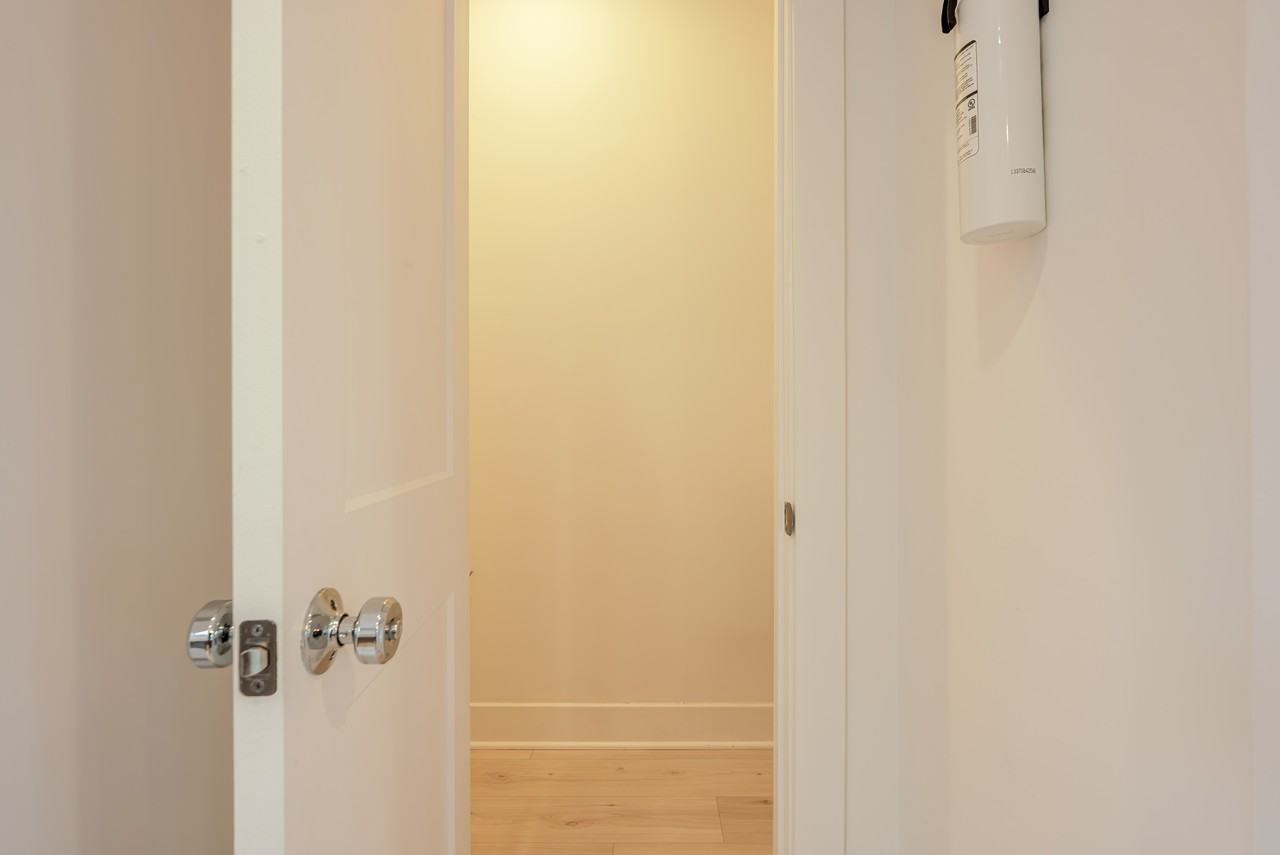 4450 Joseph Pl Ne - Photo 7 of 38