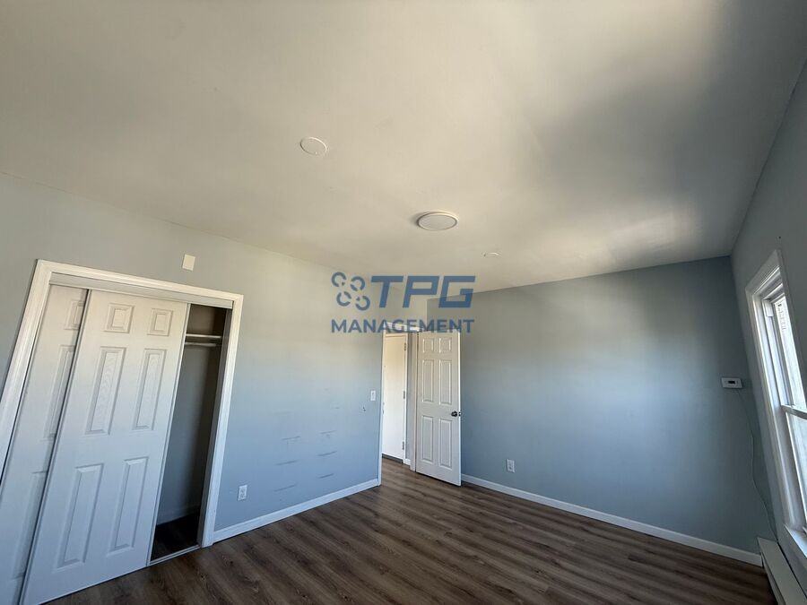 42 Lester St #5 - Photo 3 of 6