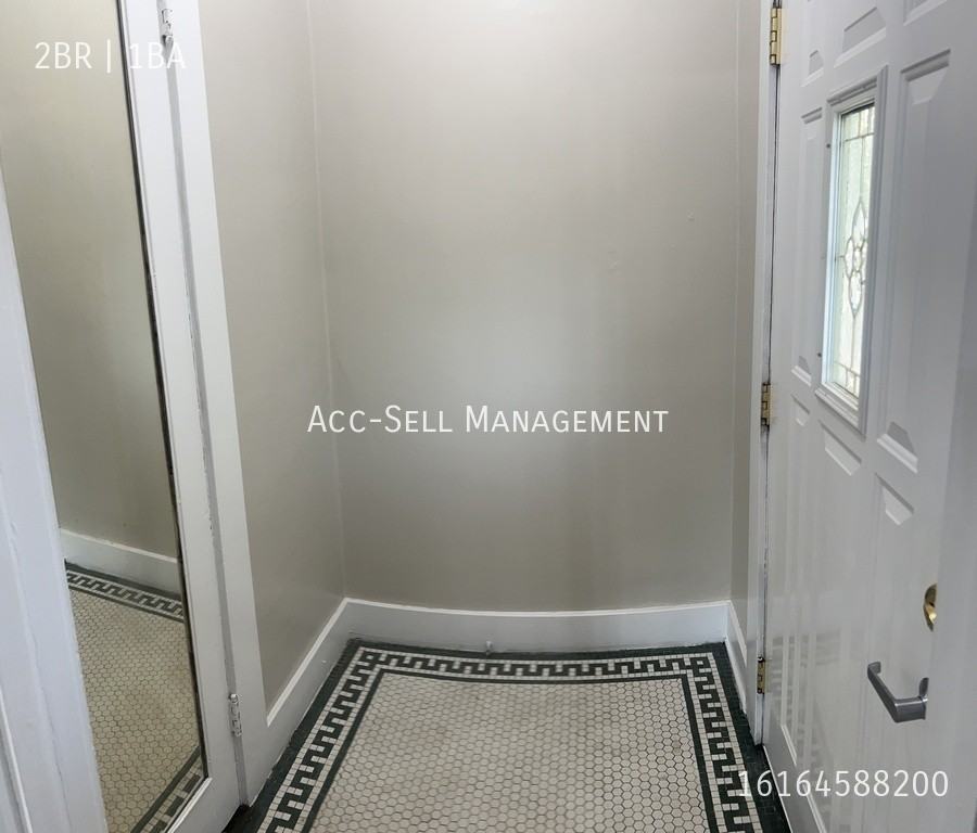 235 Page St Ne #235 - Photo 2 of 10