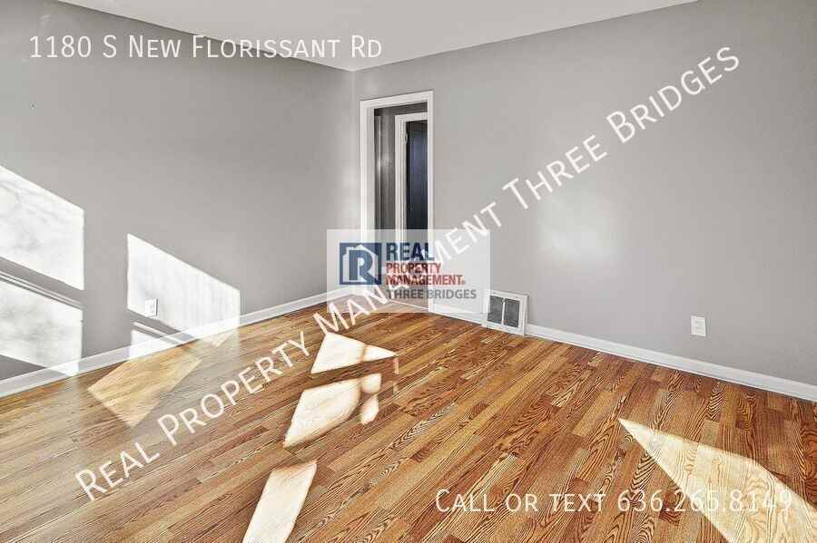1180 S New Florissant Rd - Photo 2 of 16