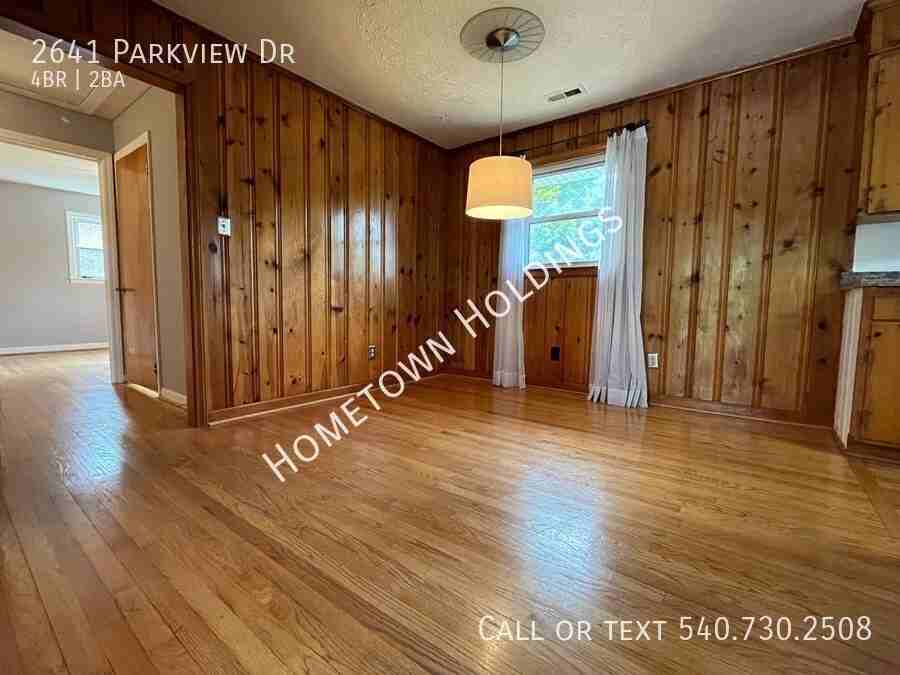 2641 Parkview Dr - Photo 3 of 42