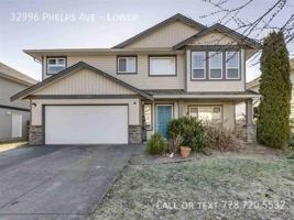 featured image of 32996 Phelps Ave #LOWER