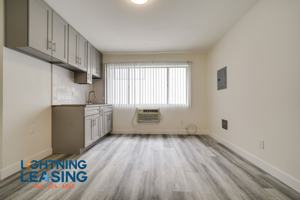 featured image of 15939 Vanowen St #11B