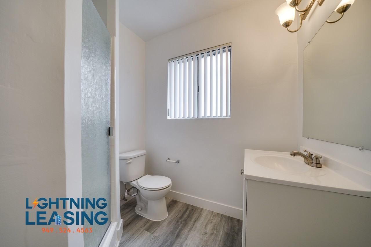 15939 Vanowen St #11B - Photo 2 of 10