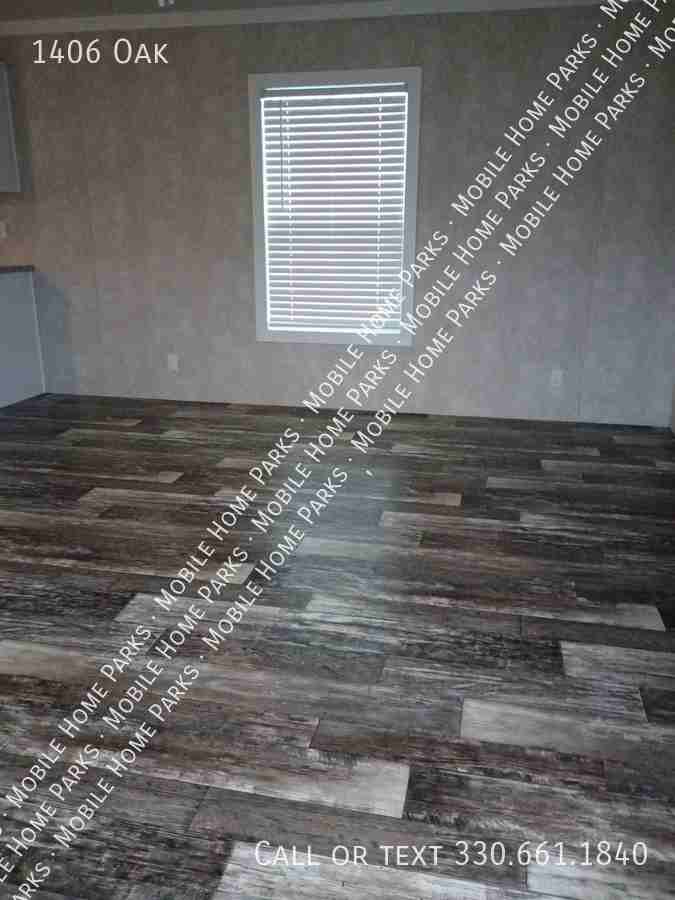 1406 Oak St - Photo 6 of 11