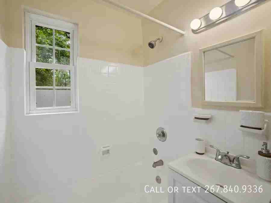12 Danbury St Se #1 - Photo 3 of 17