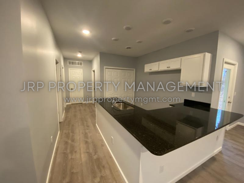 6400 Gillis Dr #F - Photo 6 of 10