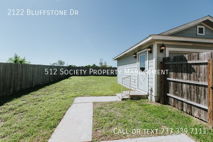 2122 Bluffstone Dr - Photo 6 of 31