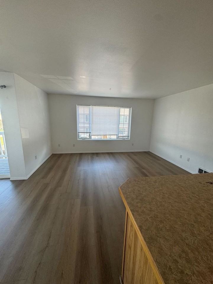 3 Martha Rd #D - Photo 6 of 10