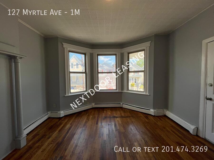 127 Myrtle Ave #1M - Photo 5 of 8