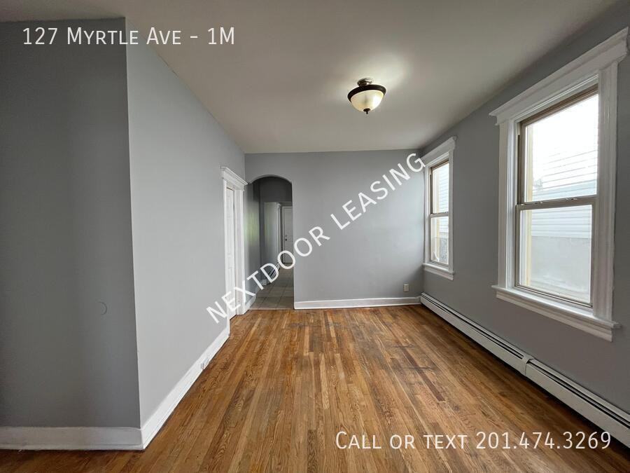 127 Myrtle Ave #1M - Photo 7 of 8