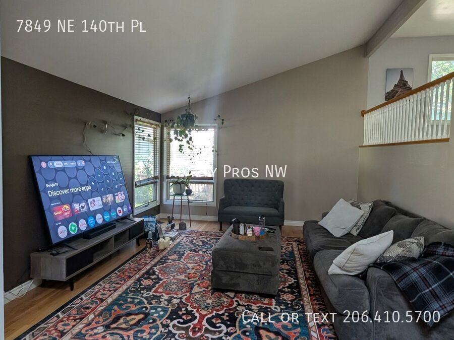 7849 Ne 140th Pl - Photo 3 of 18