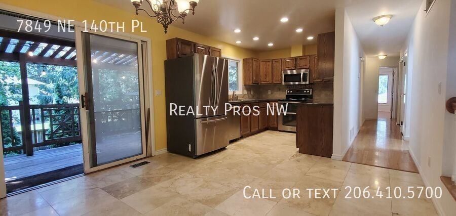 7849 Ne 140th Pl - Photo 4 of 18