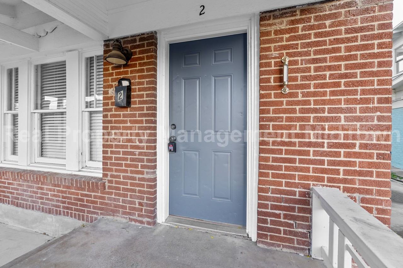 813 May St #2 - Photo 7 of 25
