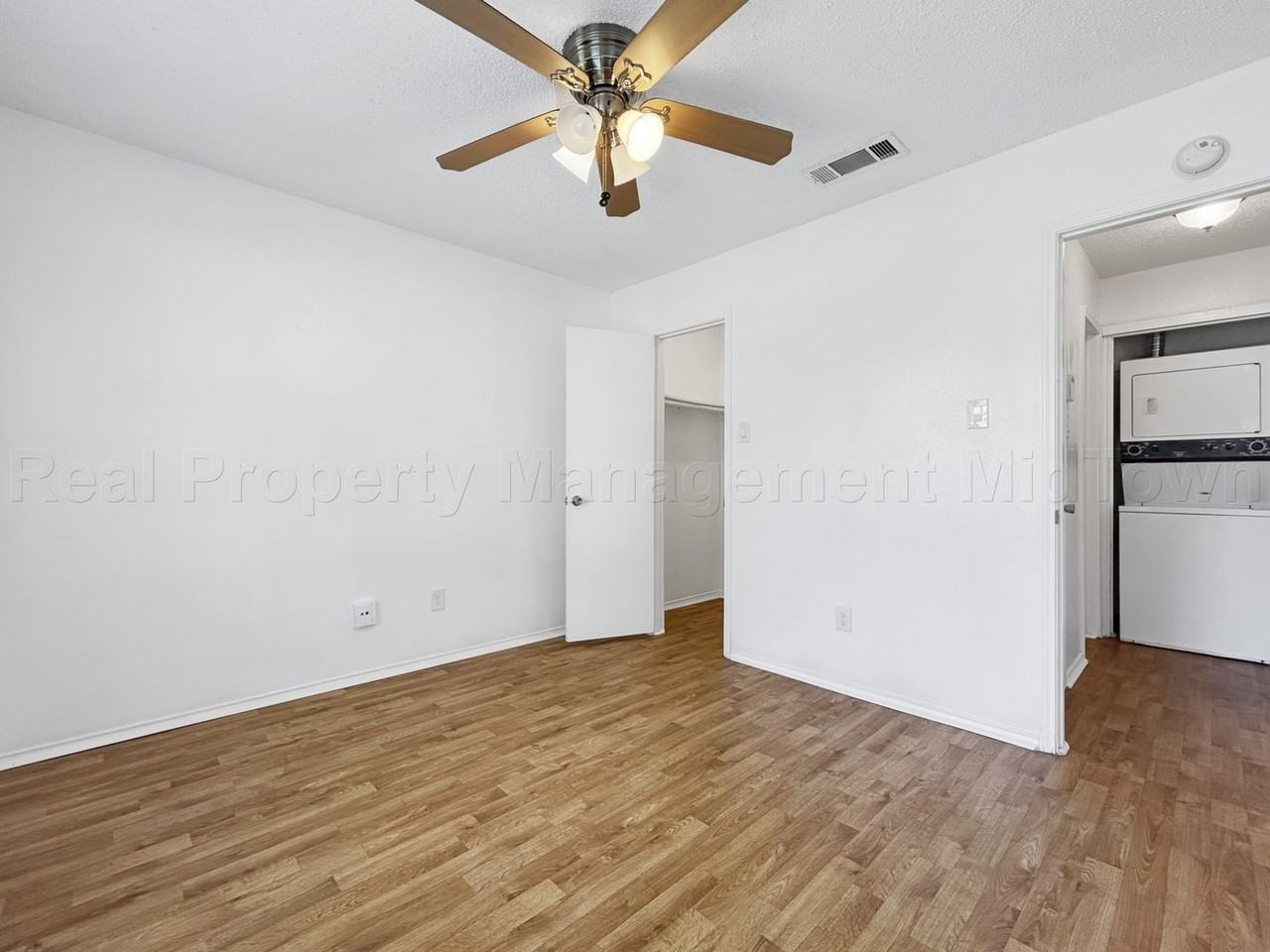 536 Guerin Dr - Photo 6 of 19