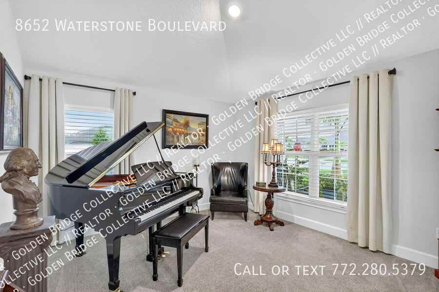 8652 Waterstone Blvd - Photo 6 of 13