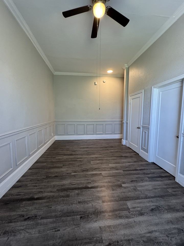 603 12th St #4 - Photo 6 of 11