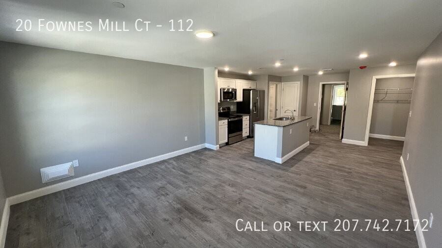 20 Fownes Mill Ct #112 - Photo 4 of 33