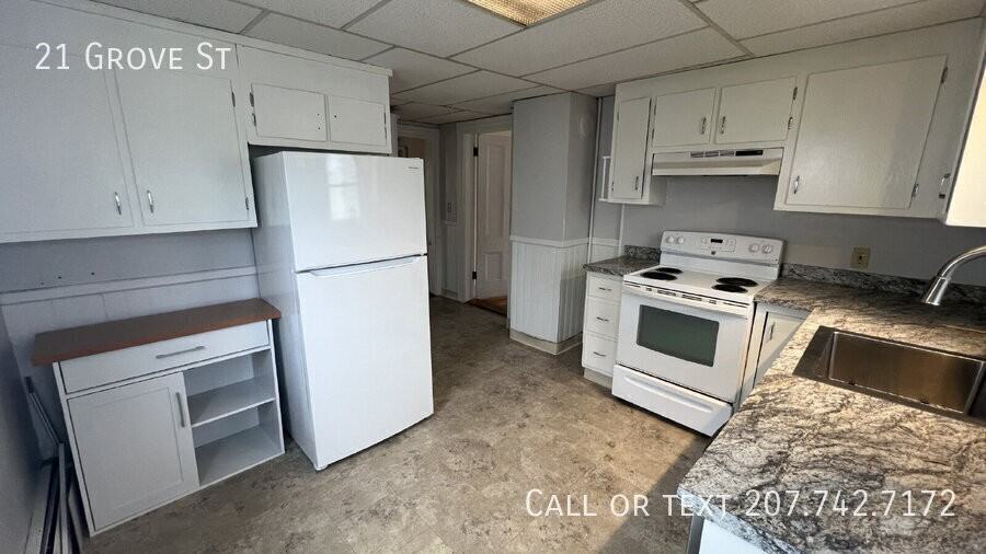 21 Grove St - Photo 4 of 15