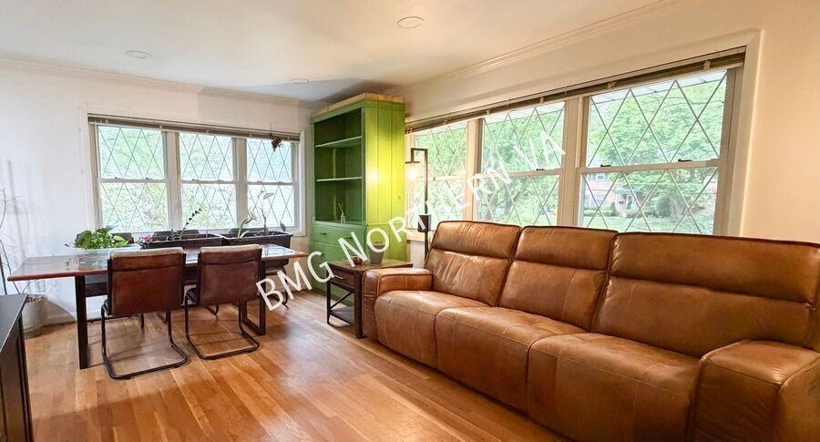 6413 Berkshire Dr - Photo 2 of 23