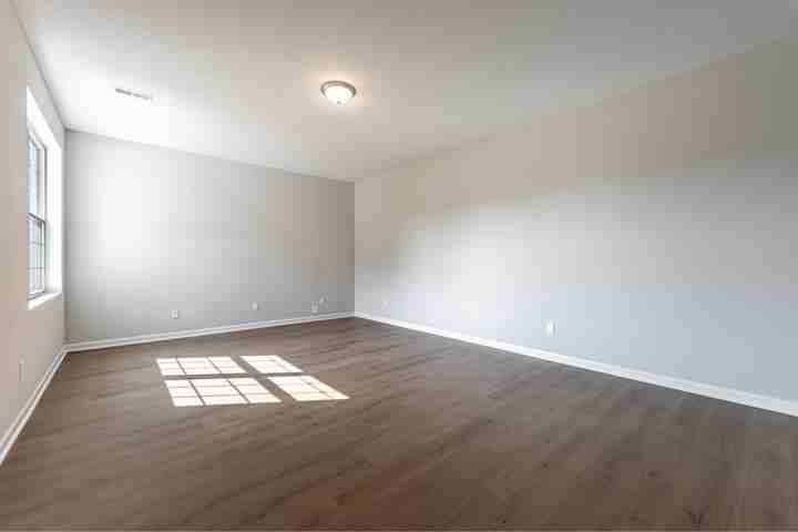 5699 Roys Rdg #1 - Photo 2 of 10