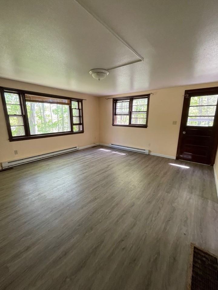 81 Torrington Ave #5 - Photo 5 of 9