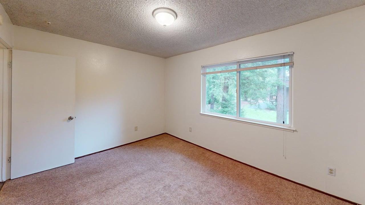 2378 Heidi Pl - Photo 6 of 10
