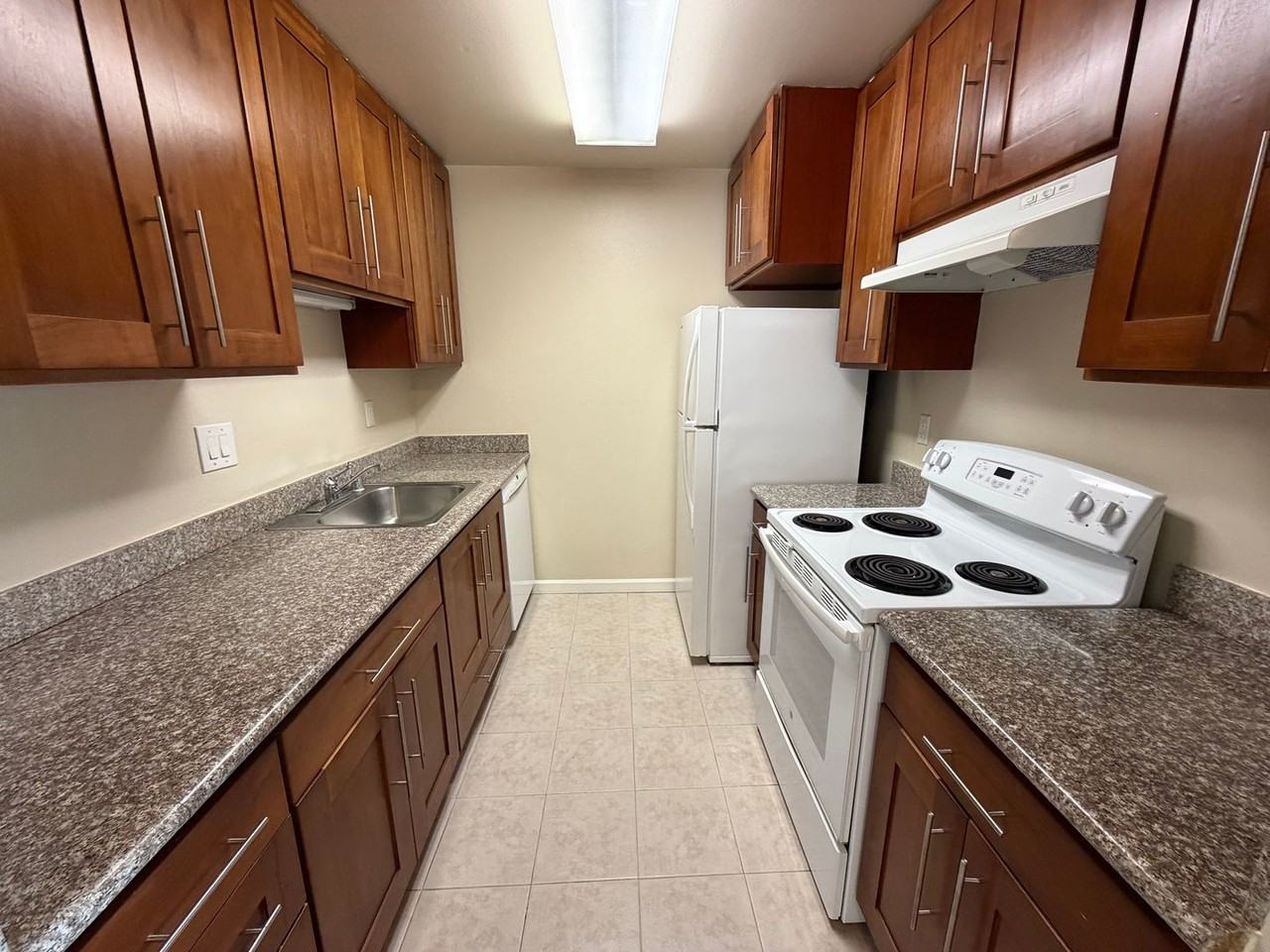 108 Professional Center Pkwy #402 - Photo 3 of 12
