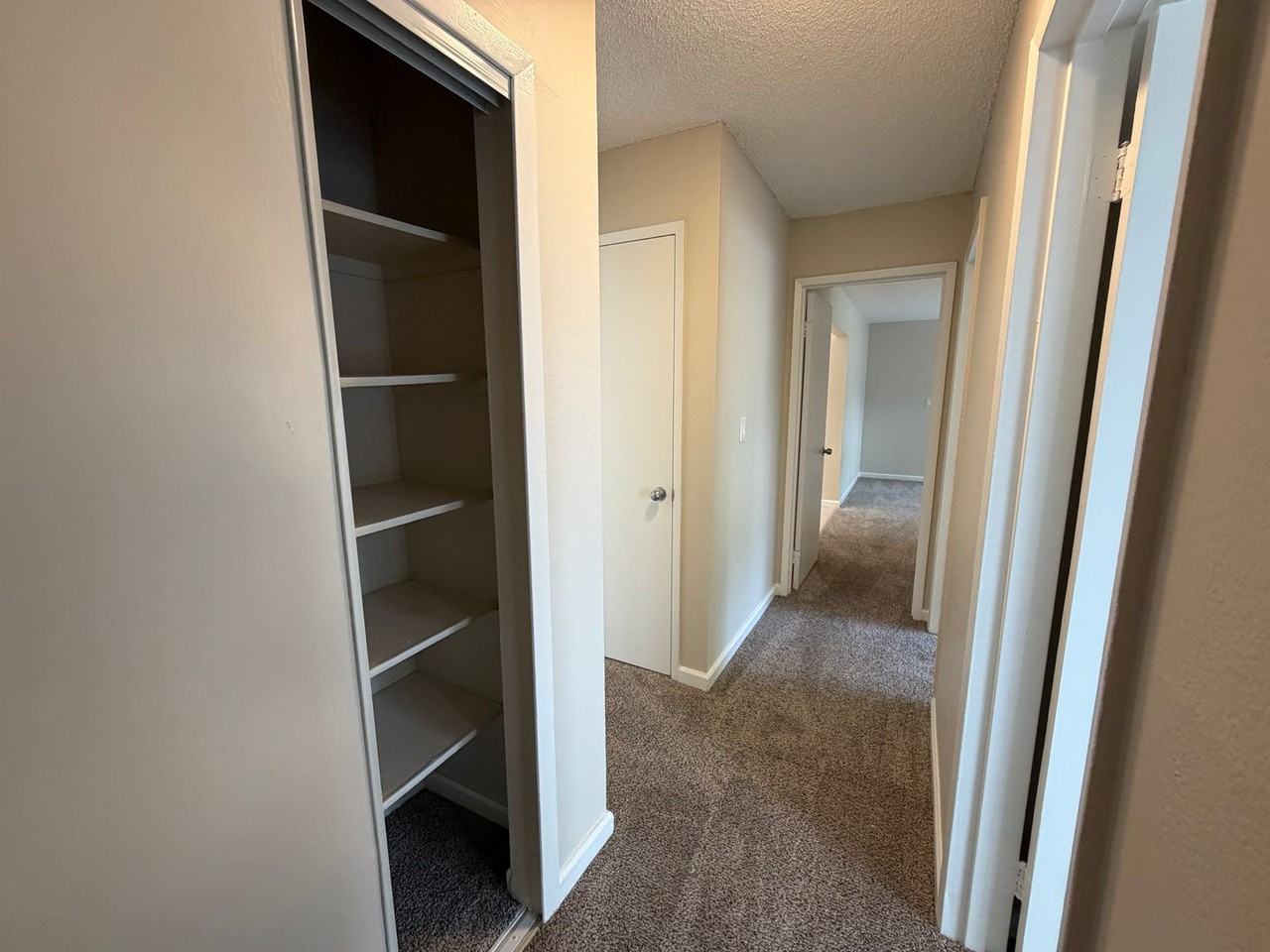 108 Professional Center Pkwy #402 - Photo 6 of 12