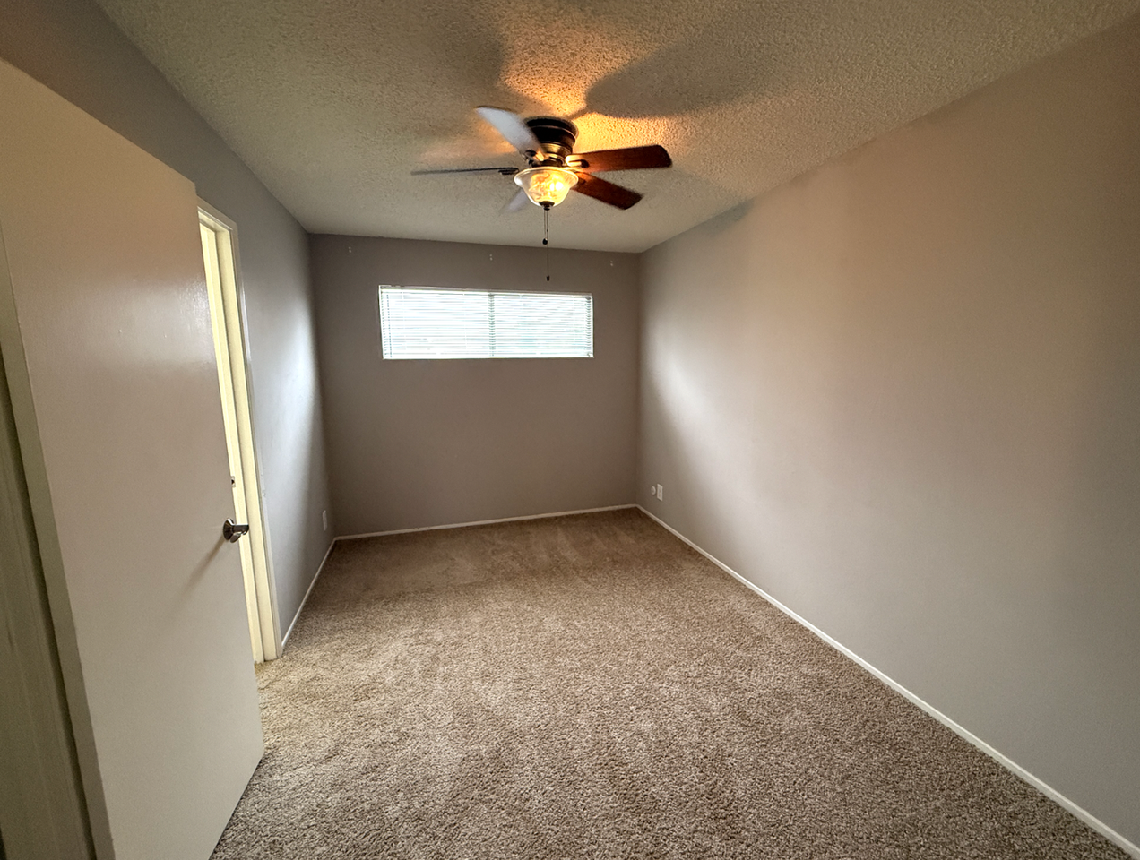 2050 Mendocino Ave #17 - Photo 5 of 11