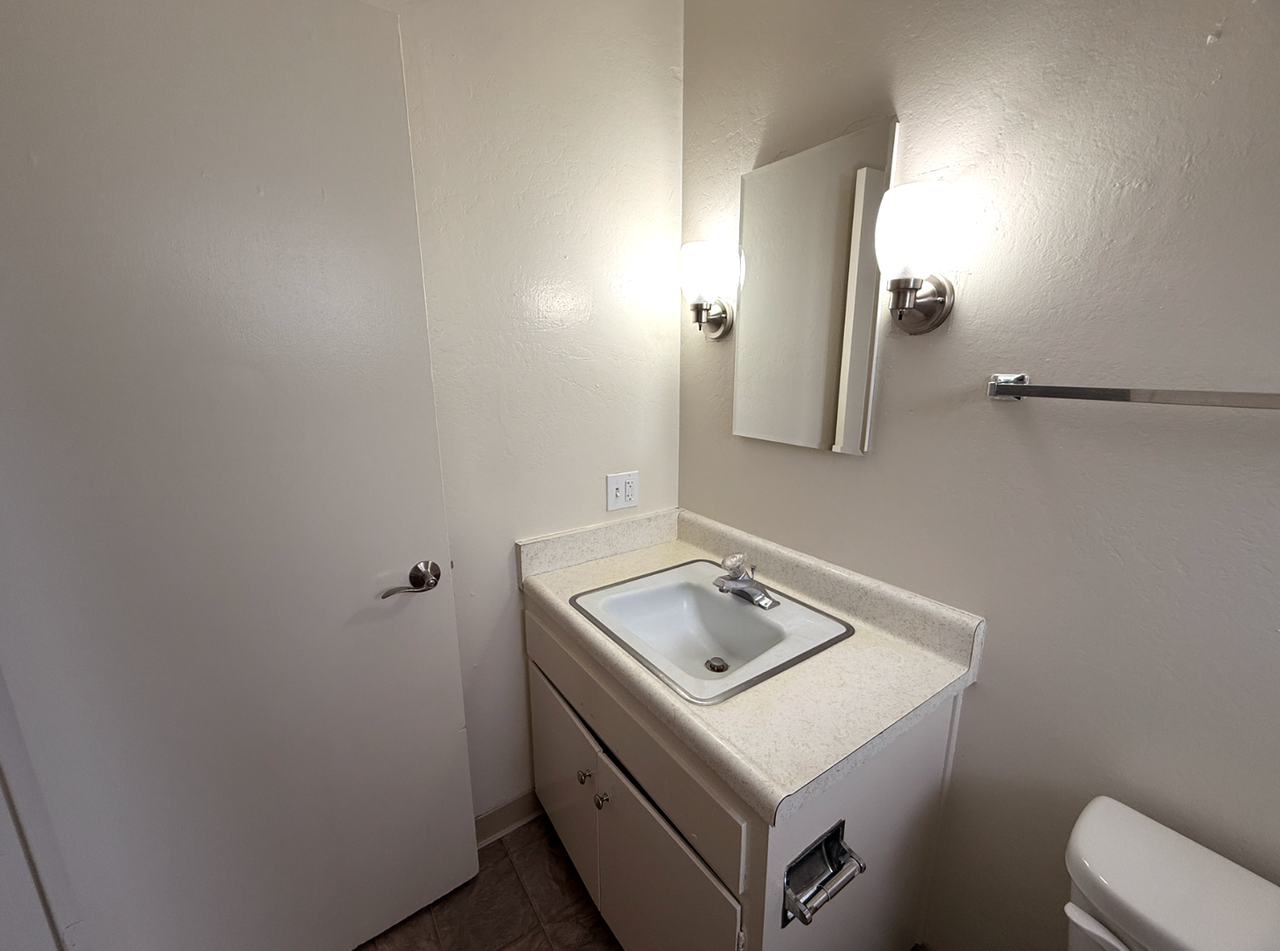 2050 Mendocino Ave #17 - Photo 6 of 11