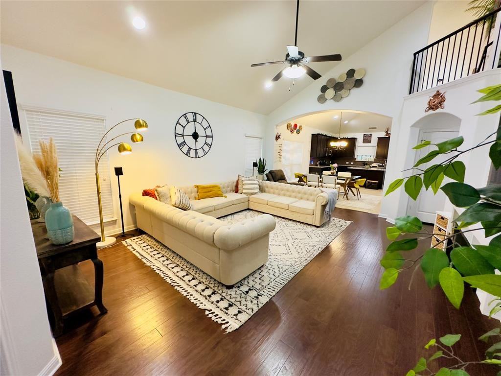 637 Joppa Rd #NA - Photo 4 of 49