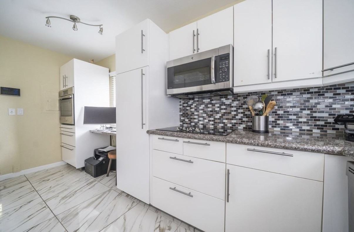 6349 Walk Cir - Photo 5 of 15