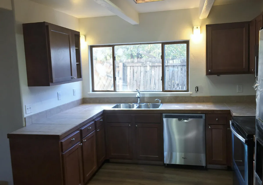 4375 Moore St #NA - Photo 6 of 11