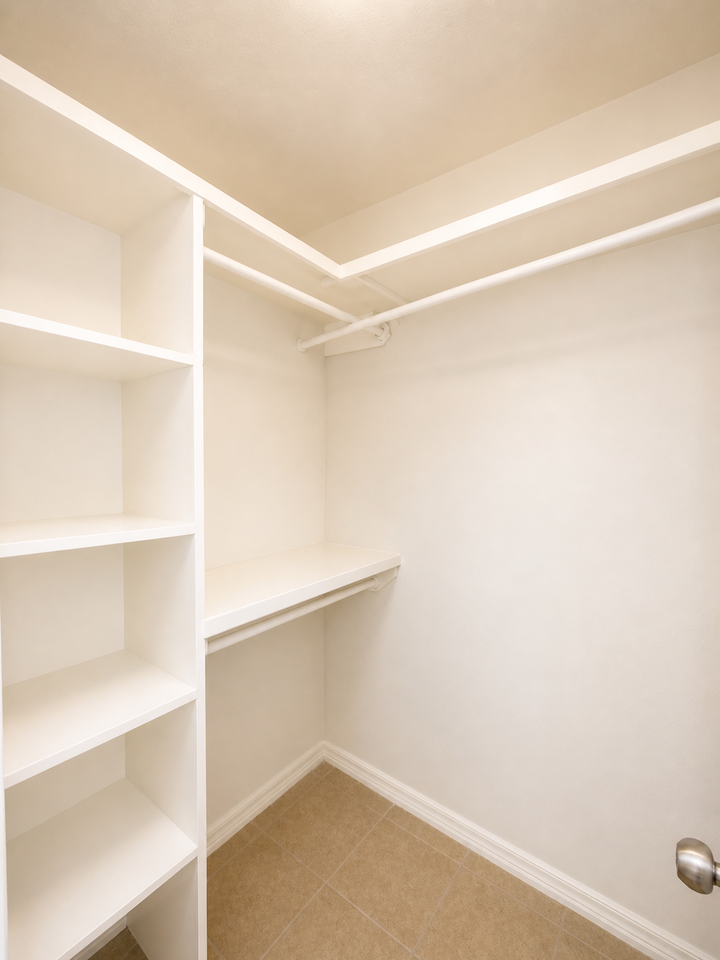1202 W Kiwi Ave #3 - Photo 5 of 13