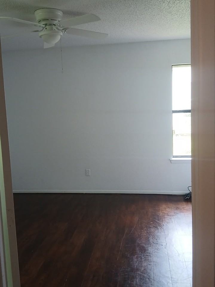 1432 Fitzhugh Ave #NA - Photo 5 of 7