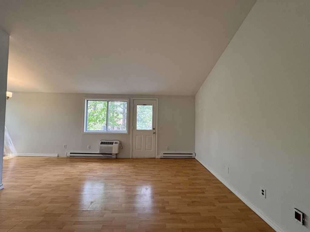 1230 East Dayton Street, Unit 4 - Photo 5 of 21