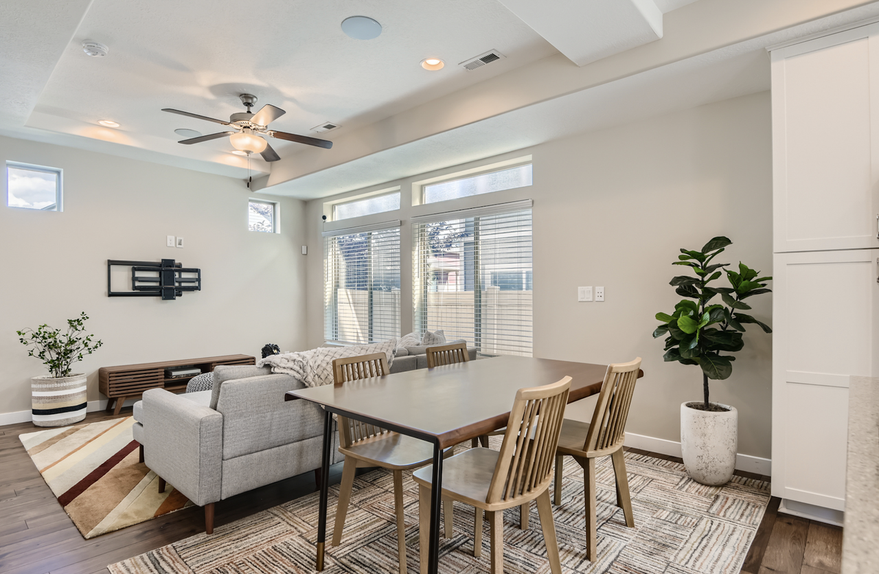 348 South 780 East - Photo 4 of 21