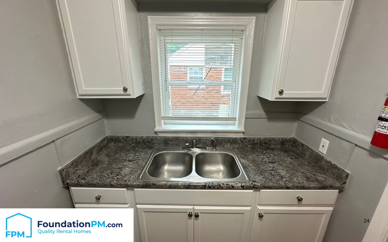 1411 Semmes St #1 - Photo 4 of 14